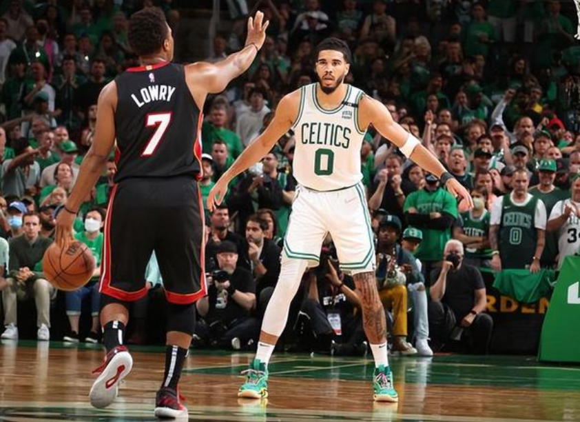 保加利亚队面临与利比亚队的对抗，全力以赴