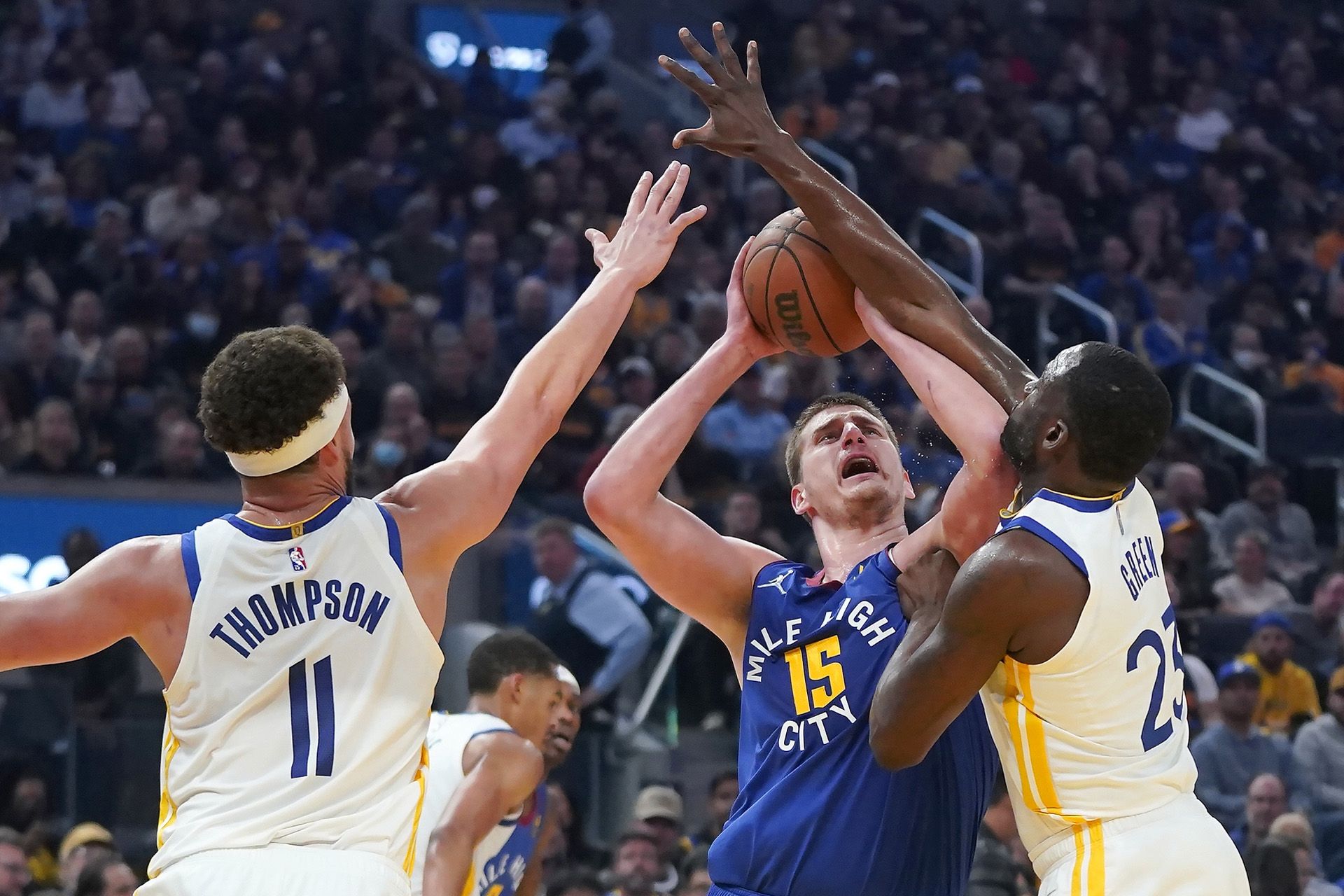 关于开拓者主场横扫勇士，壮丽胜利的信息