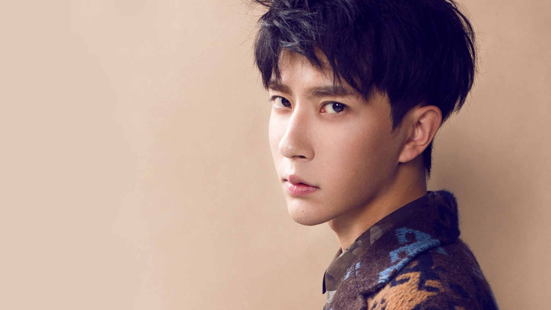 血脉贲张!努涅斯爆发如火山,多特蒙德强硬手段撕碎巴萨战术迷宫